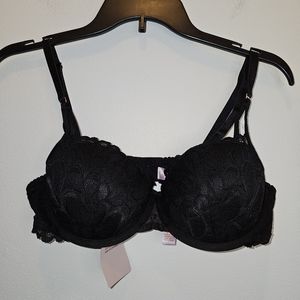 NWT Savage X Fenty black bra with lace Size   38C